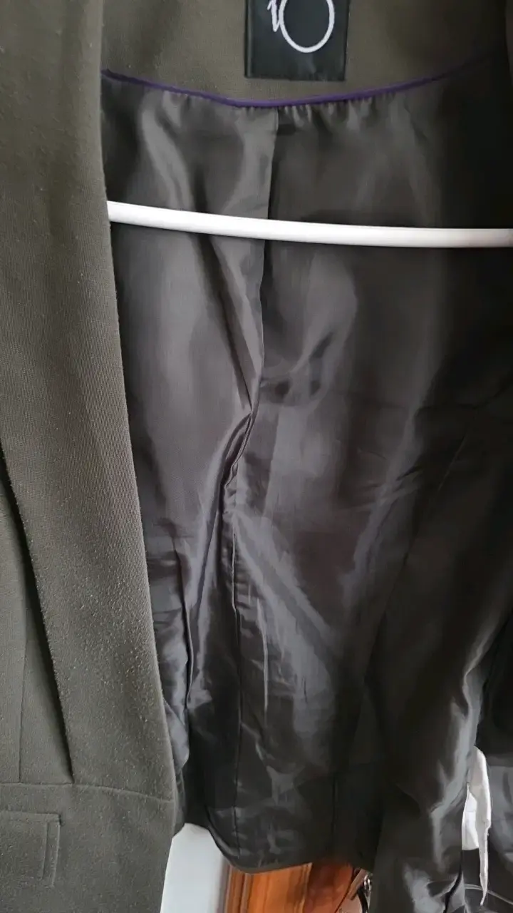 Blazer de Mujer Verde Oliva Marca IO - 3