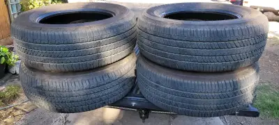 Juego de 4 neumáticos Bridgestone 265/60R18 usados - miniatura 3