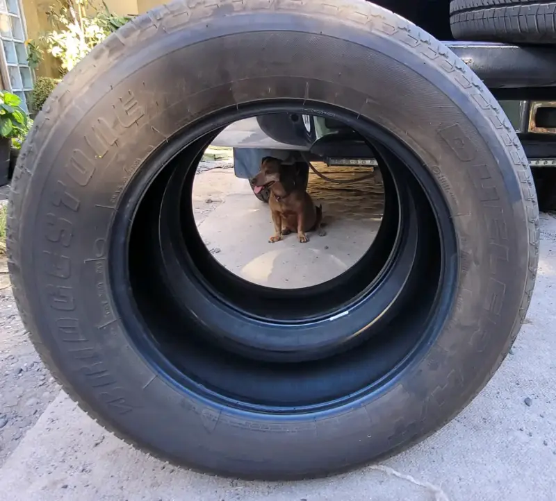 Juego de 4 neumáticos Bridgestone 265/60R18 usados - 4