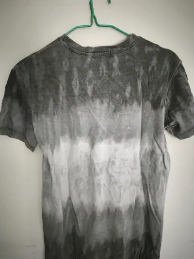 Polera gris con diseño skate estilo vintage 12/S - miniatura 2