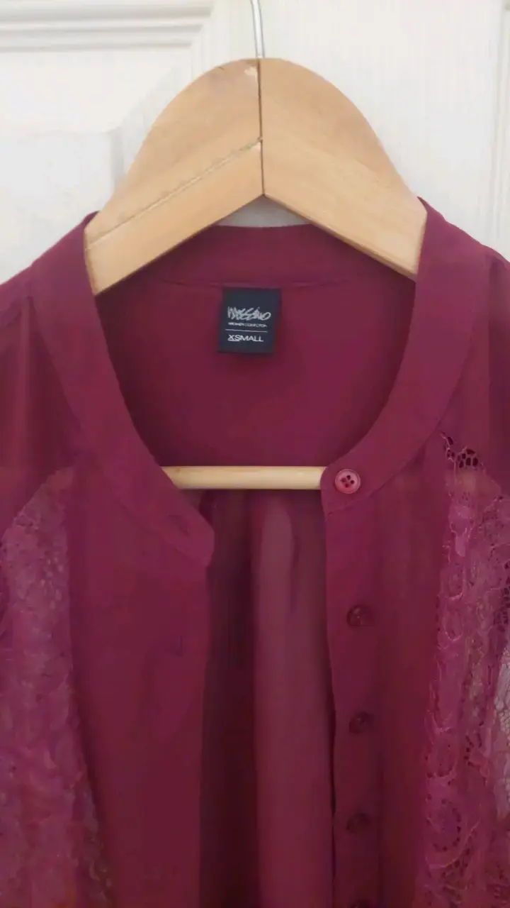 Blusa sin mangas de encaje rojo vino - 3