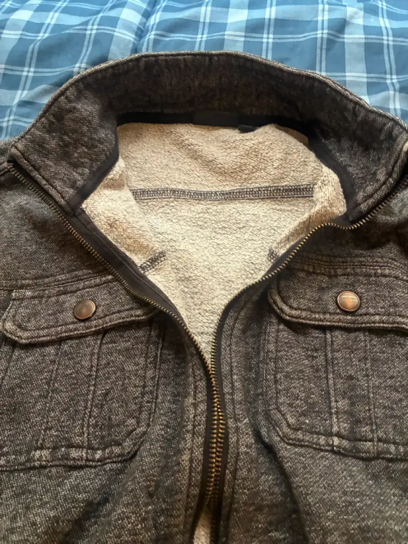 Chaqueta estilo mezclilla con cierre y bolsillos - 2