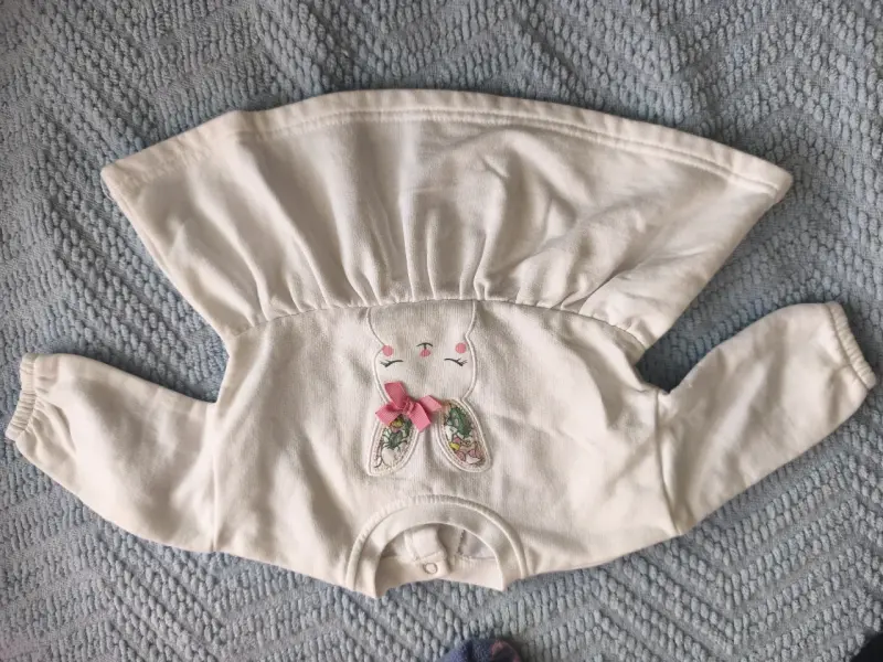 Conjunto de bebé con diseño de conejo Tribu - 2