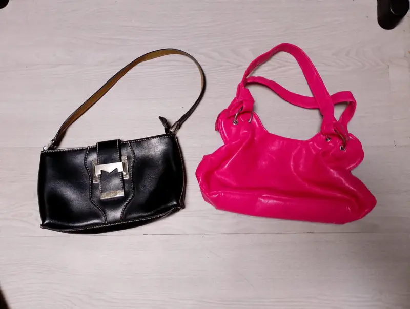 Lote de carteras. - 3
