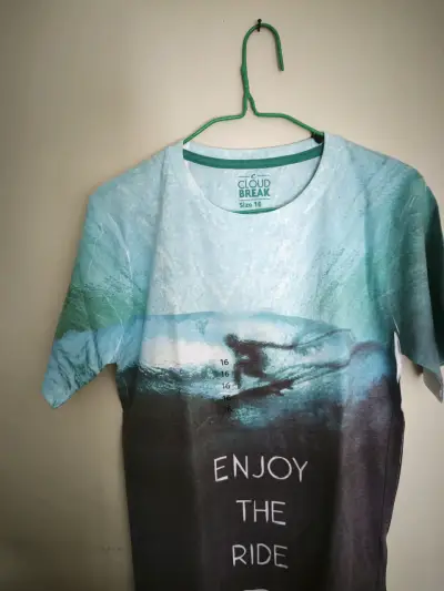 Polera Cloud Break surfista talla 16 - miniatura 1
