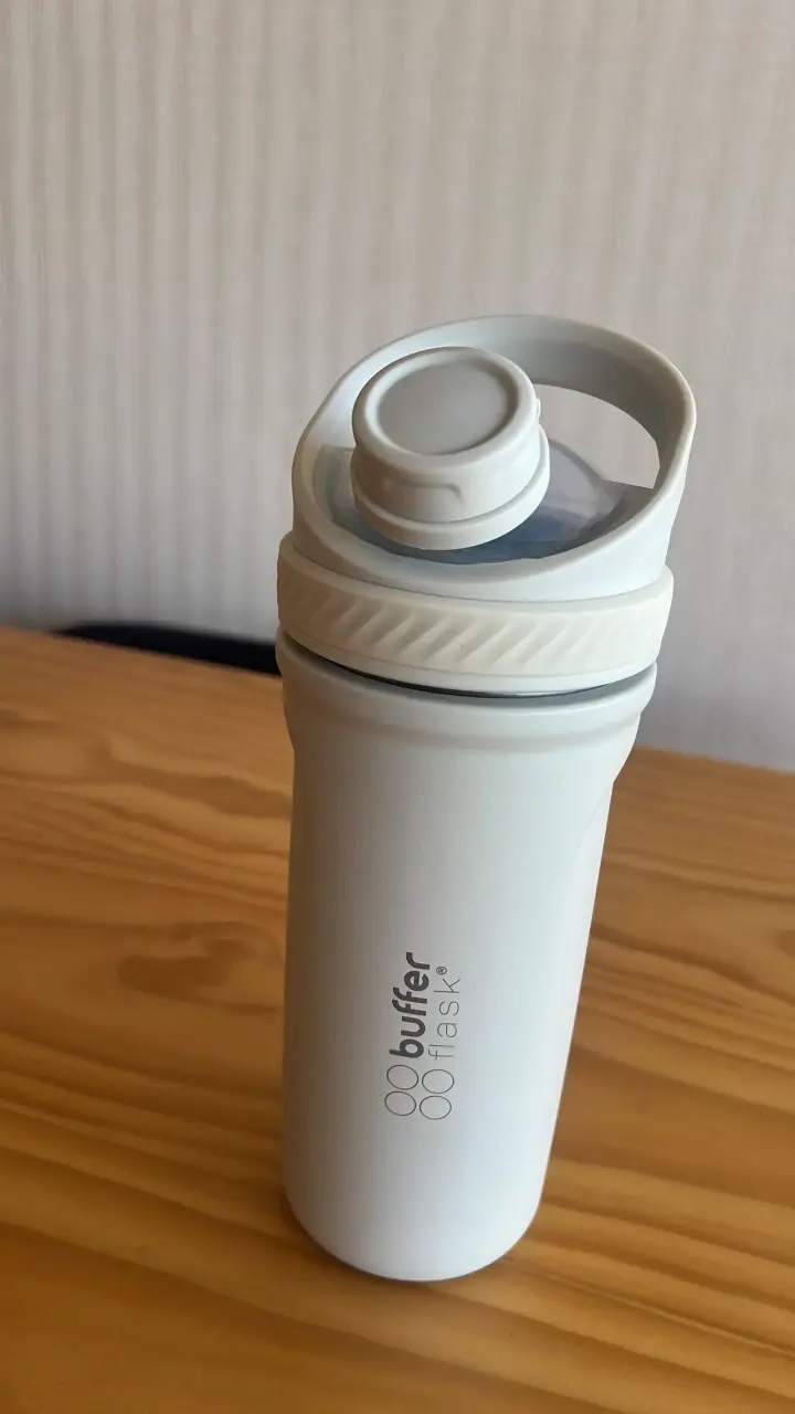 Botella térmica Buffer Flask blanca para batidos