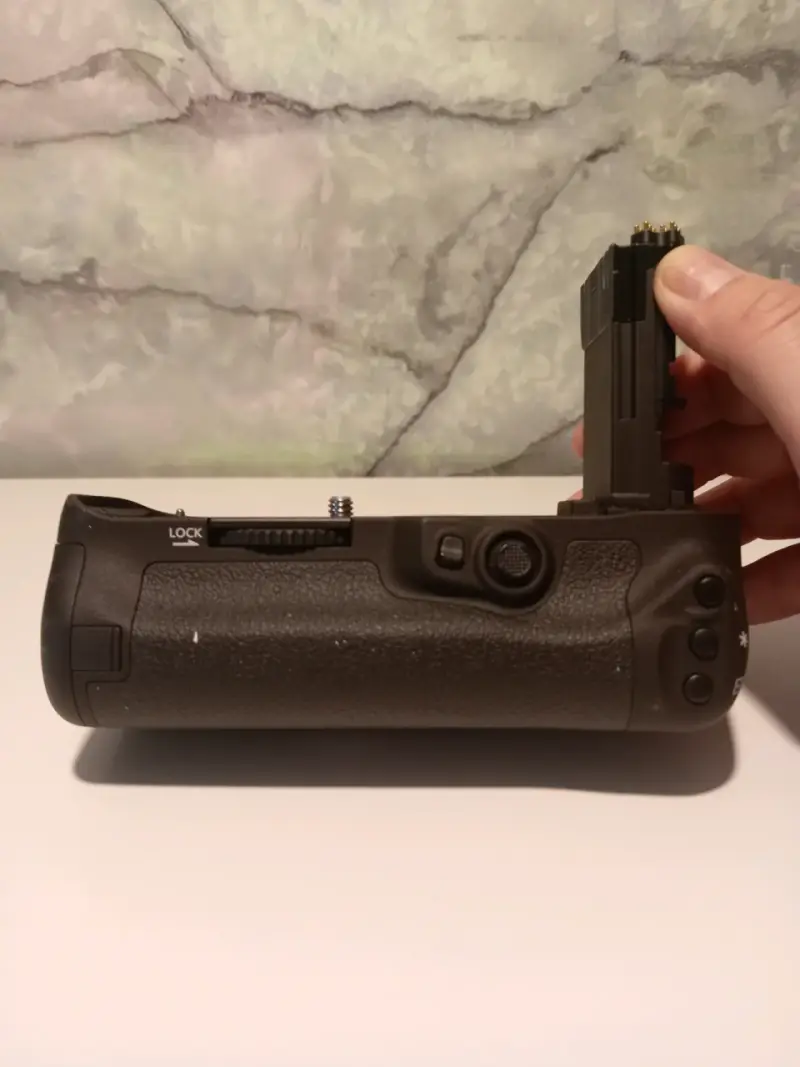 Empuñadura de batería Canon BG-E20 para cámaras EOS - 5
