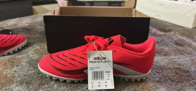 Zapatillas de fútbol Adidas Predator Club TF rojas - miniatura 3