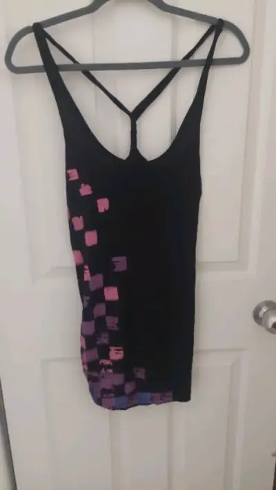 Vestido negro con estampado púrpura Maui Girl - miniatura 1