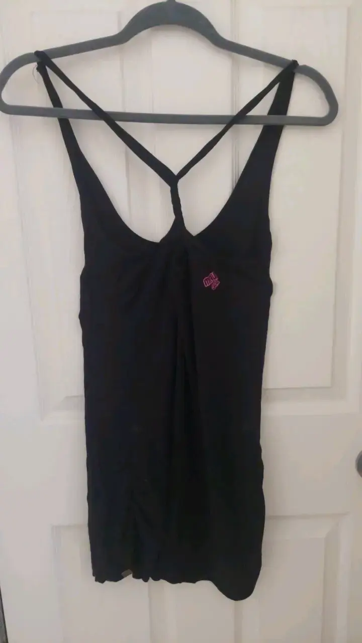 Vestido negro con estampado púrpura Maui Girl - 2