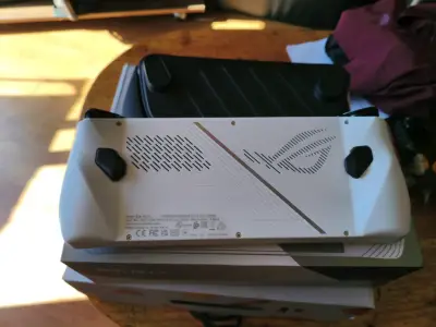 Consola portátil ROG Ally con accesorios 16/512 gb - miniatura 3