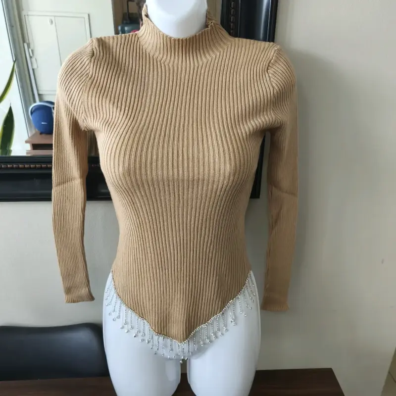 Polera de punto con detalles de perlas - 4