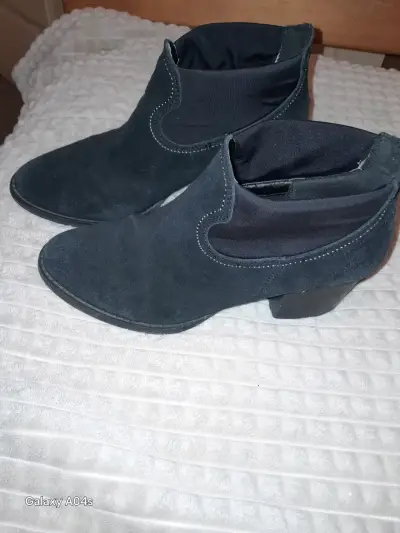 Botines de tacón negro para mujer - miniatura 3