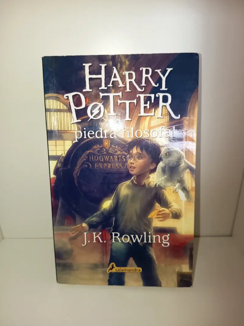 Libro Harry Potter y la piedra filosofal - 2