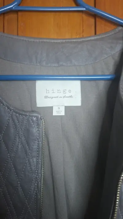 Chaqueta de cuero gris Hinge para mujer - miniatura 3