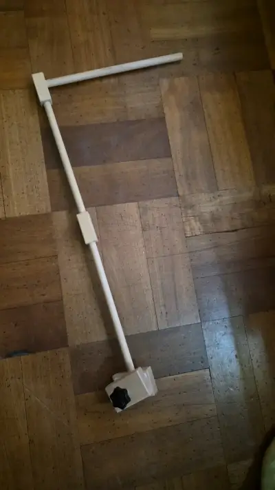 Soporte ajustable de madera para guagua - miniatura 3