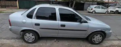 Auto en muy buen estado todo original - miniatura 2