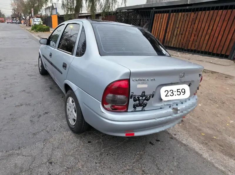 Auto en muy buen estado todo original - 5