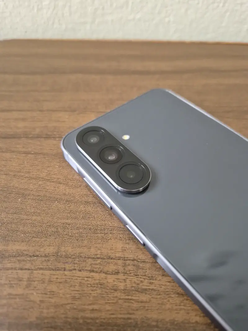 Samsung Galaxy A56 5G en buen estado - 5