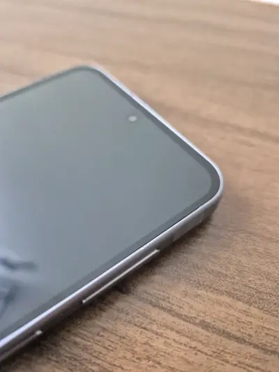 Samsung Galaxy A56 5G en buen estado - miniatura 6