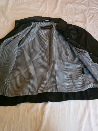 Chaqueta de cuero negra Tommy Hilfiger para mujer - miniatura 3