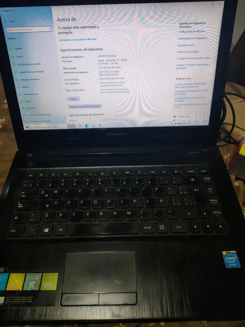 Lenovo con cargador original - 2