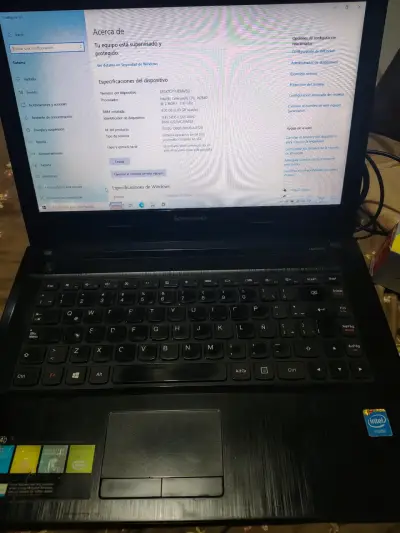 Lenovo con cargador original - miniatura 2