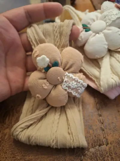 Set de cintillos para bebé con flores decorativas - miniatura 1