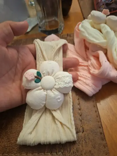 Set de cintillos para bebé con flores decorativas - miniatura 3