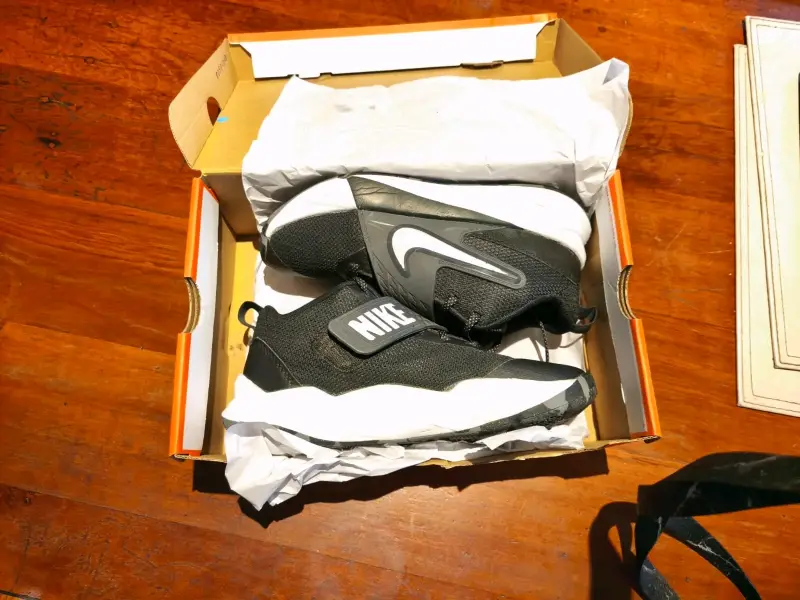 Zapatillas Nike Hustle d12 - 1