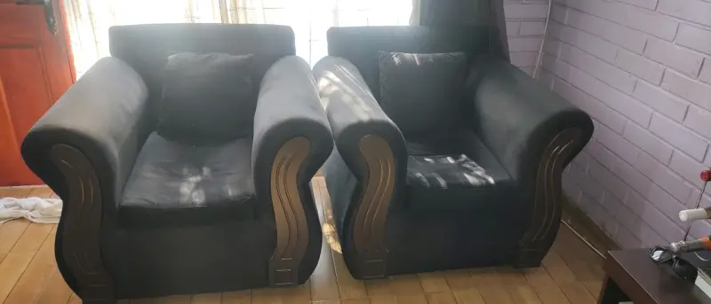 Sillones negro, dos pequeños y uno de 3 cuerpo - 2
