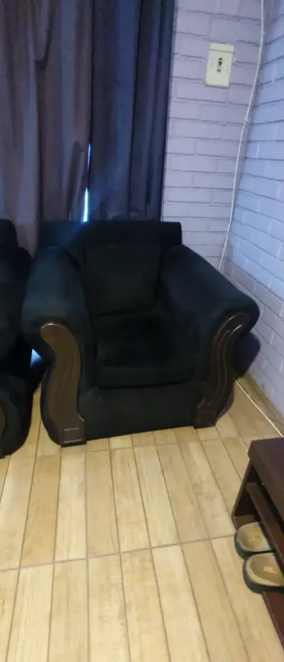 Sillones negro, dos pequeños y uno de 3 cuerpo - miniatura 5