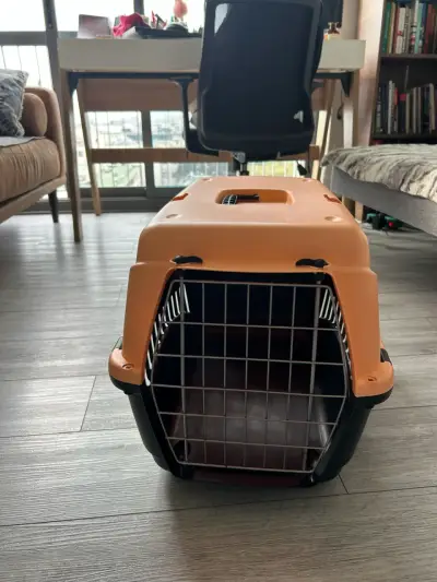 Transportadora de mascotas mediana color naranja - miniatura 1