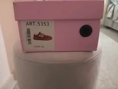 Zapatillas urbanas café talla 36 - miniatura 1
