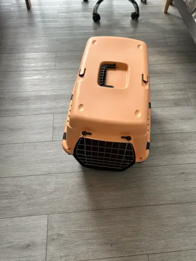 Transportadora de mascotas mediana color naranja - miniatura 3