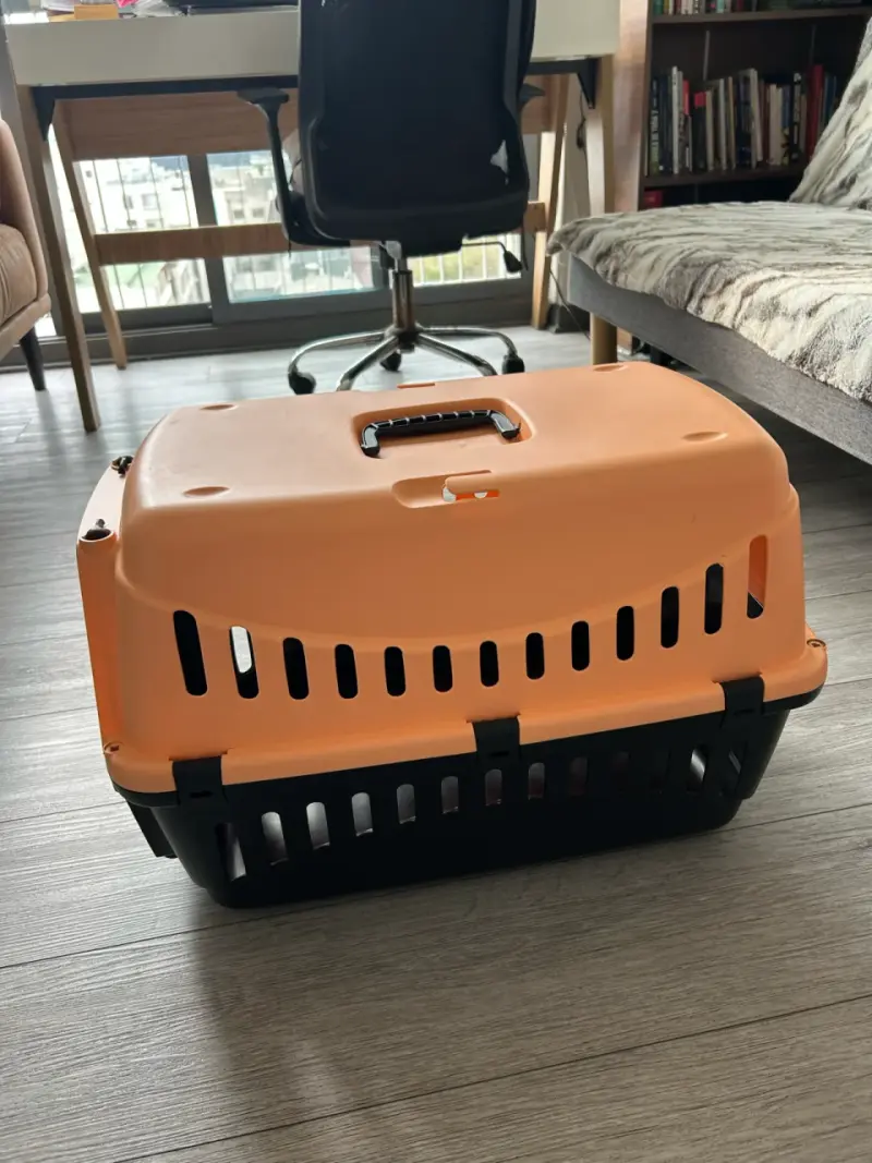 Transportadora de mascotas mediana color naranja - 4