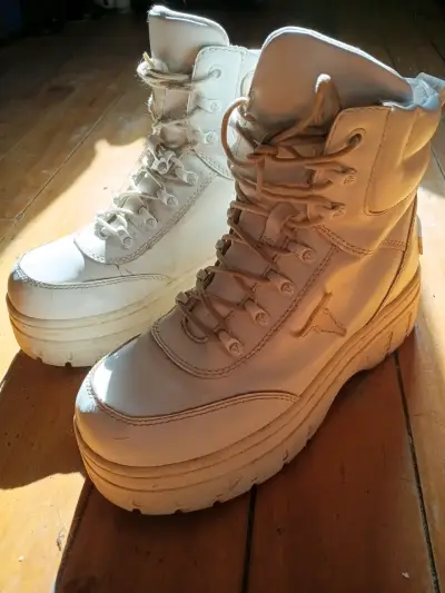 Botas de cuero blancas Windorsmith talla 10 - miniatura 2