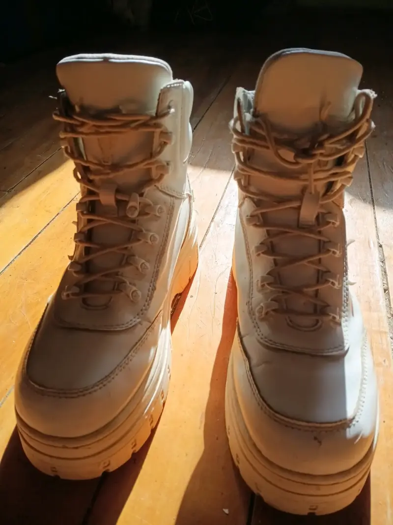 Botas de cuero blancas Windorsmith talla 10 - 3