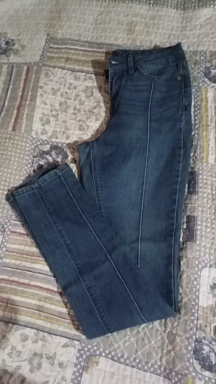 Jeans azul oscuro para mujer en buen estado - 2