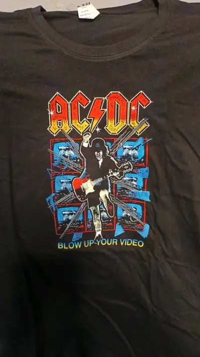 Polera negra AC/DC Blow Up Your Video - miniatura 1