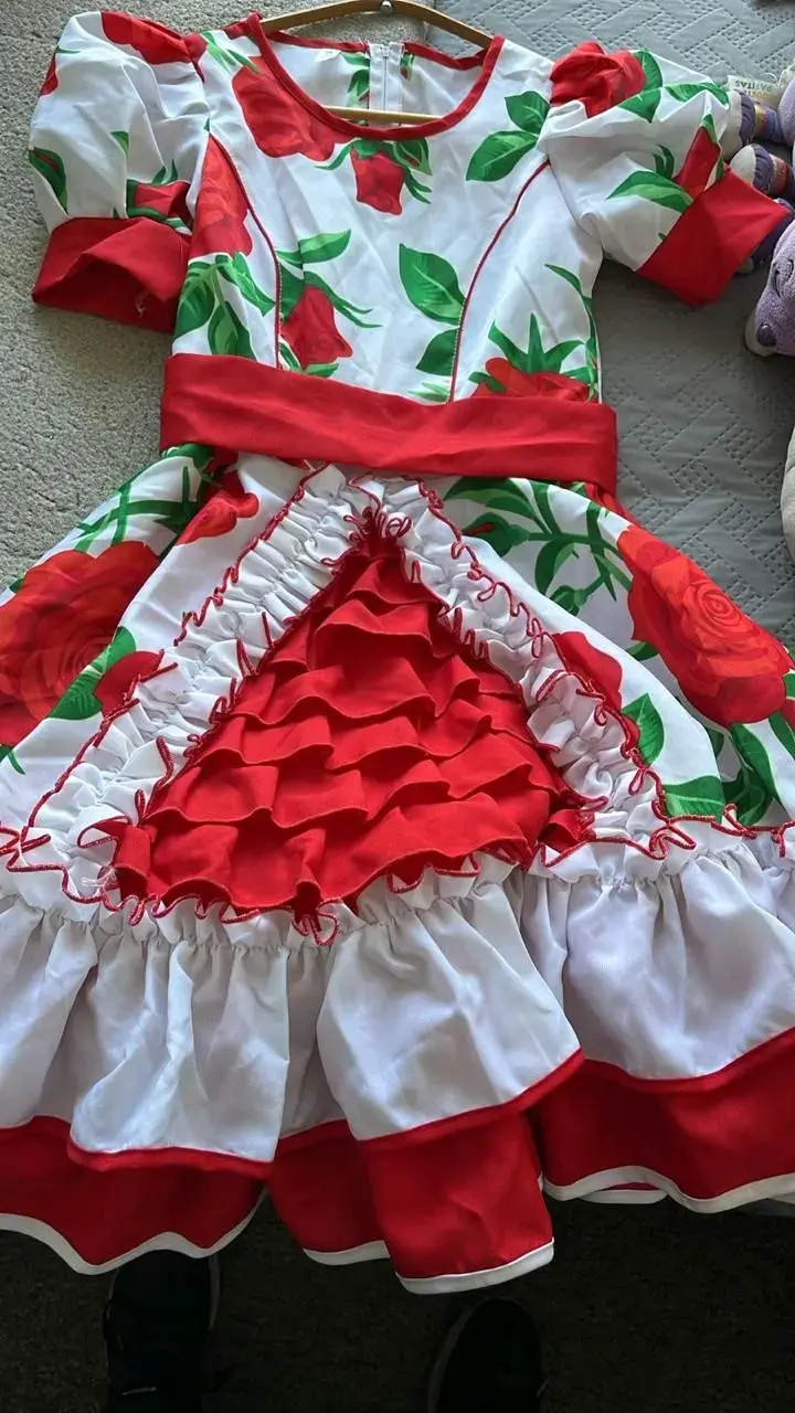 Vestido de huasa chilena con flores - 2