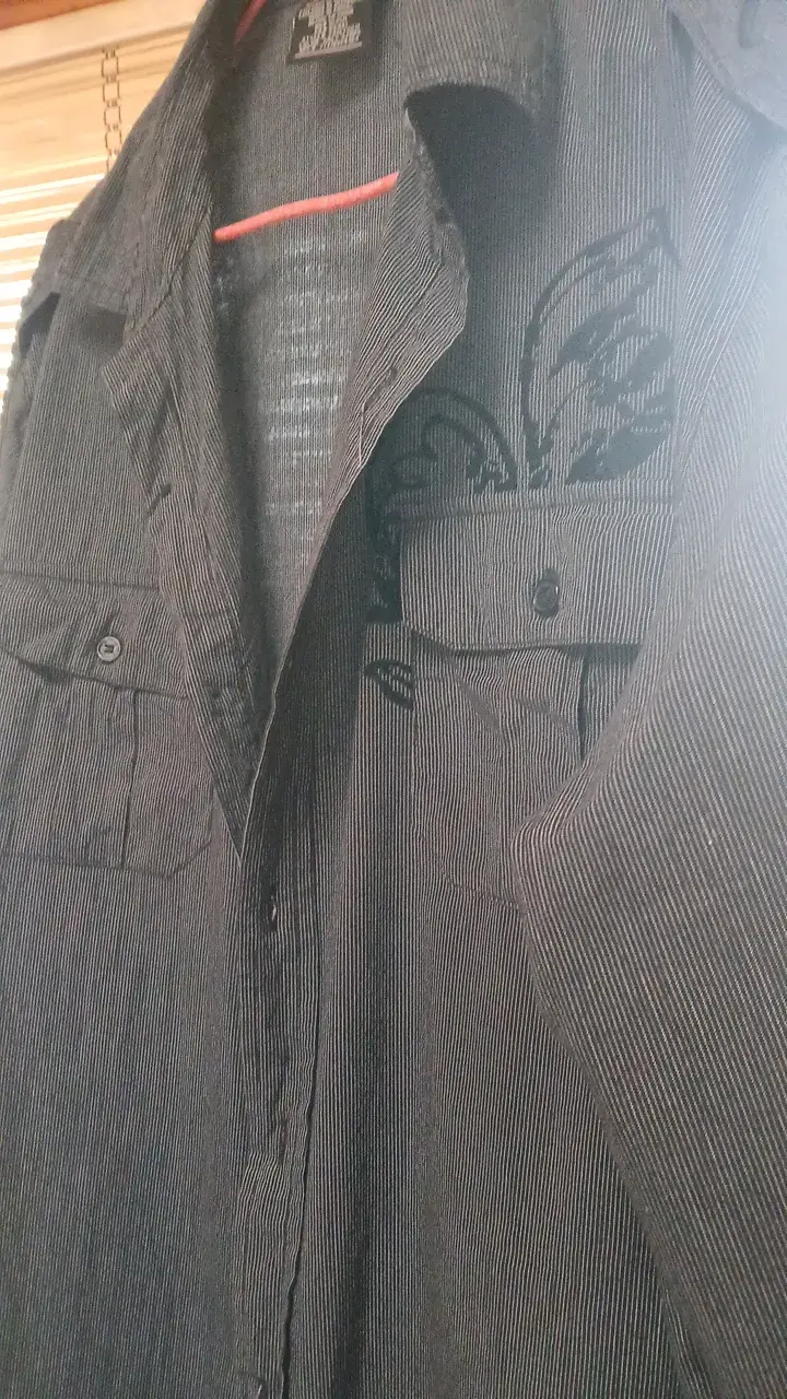 Camisa de algodón gris a rayas para hombre - 3