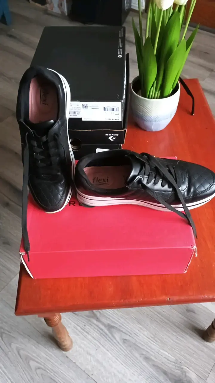 Zapatillas negras Flexi para hombre - 1
