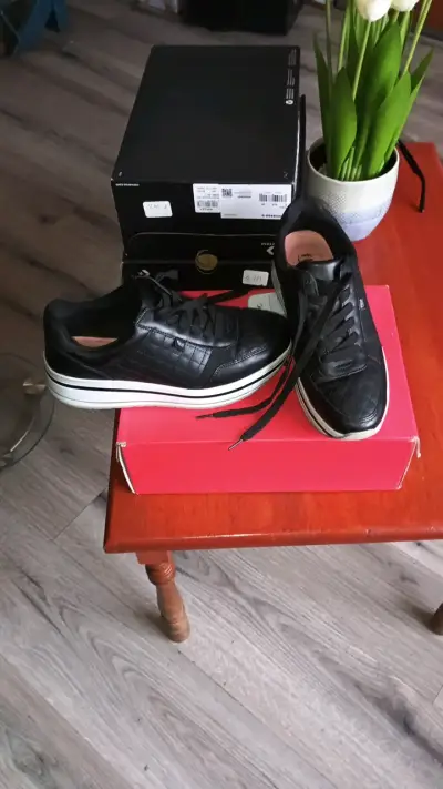 Zapatillas negras Flexi para hombre - miniatura 3