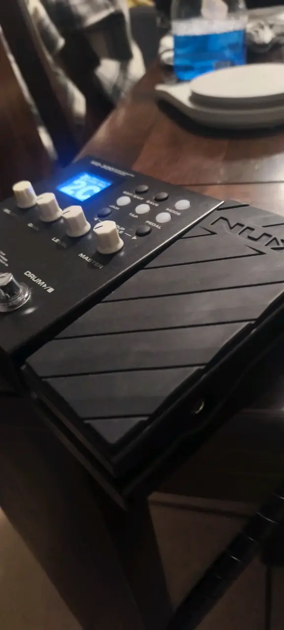 Multiefecto de Guitarra NUX MG-300 con Modelador - 5