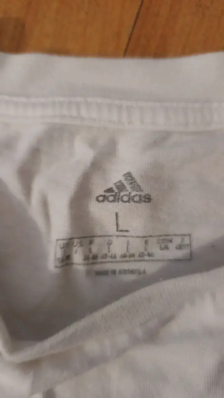 Polera Adidas blanca con logo grande - 2