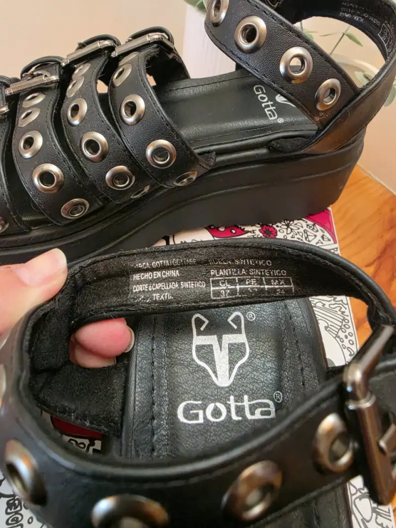 Sandalias negras de plataforma con hebillas Gotta - 5