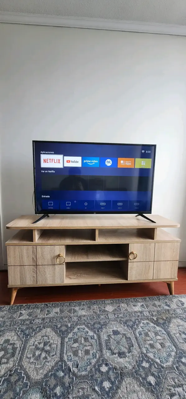 Smart TV BGH 43 pulgadas 4K Ultra HD - 2
