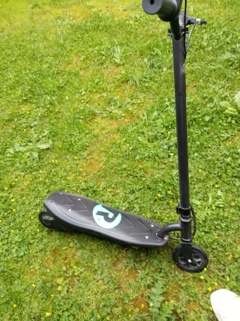 Scooter marca radost - 1