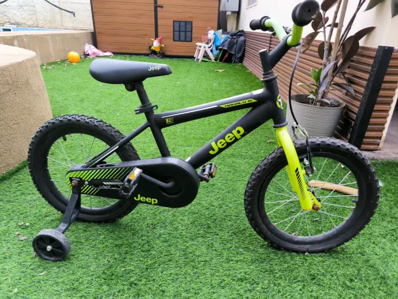 Bicicleta infantil Jeep con ruedas de entrenamiento - 1